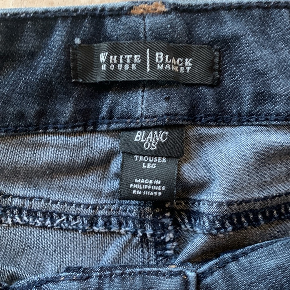 Dark wash wide leg jeans | zipper and button details - Picture 3 of 5